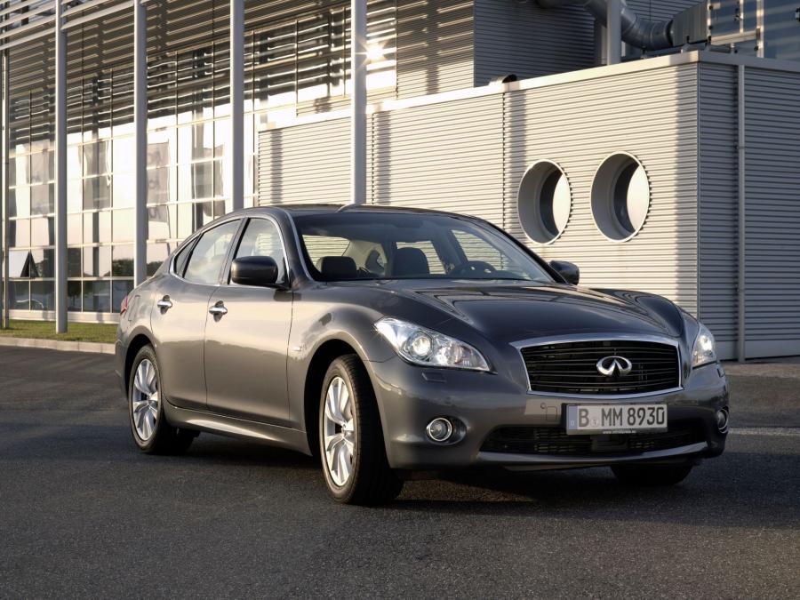  Infiniti M30d 2010 года  (фото 2 из 8)